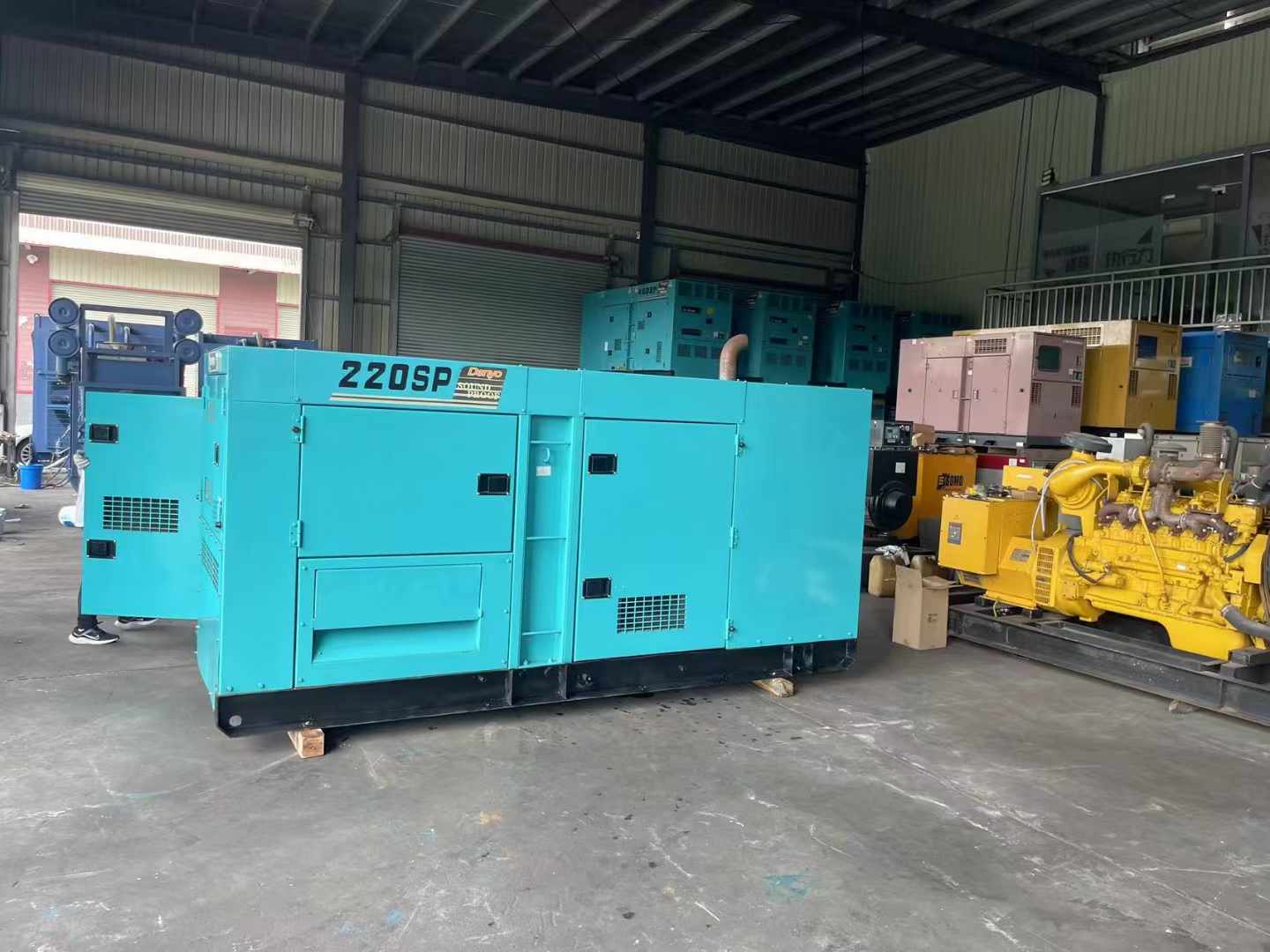 永清800kW 柴油发电机的输出电流波动范围是多少？